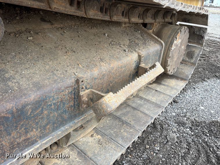 image for item FK1281 2015 Komatsu PC490LC-10 excavator