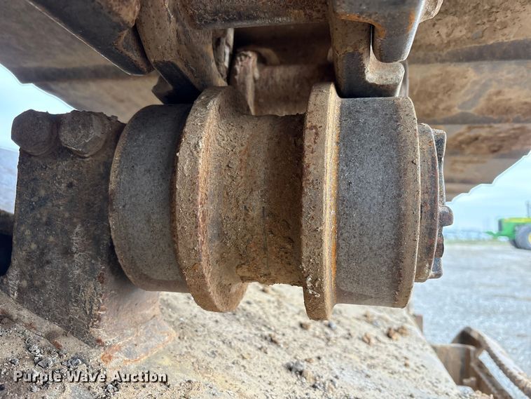 image for item FK1281 2015 Komatsu PC490LC-10 excavator