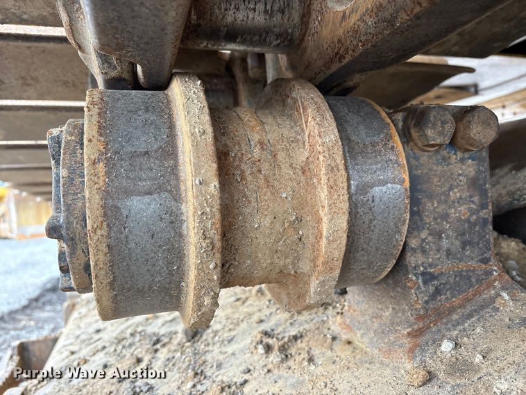 image for item FK1281 2015 Komatsu PC490LC-10 excavator