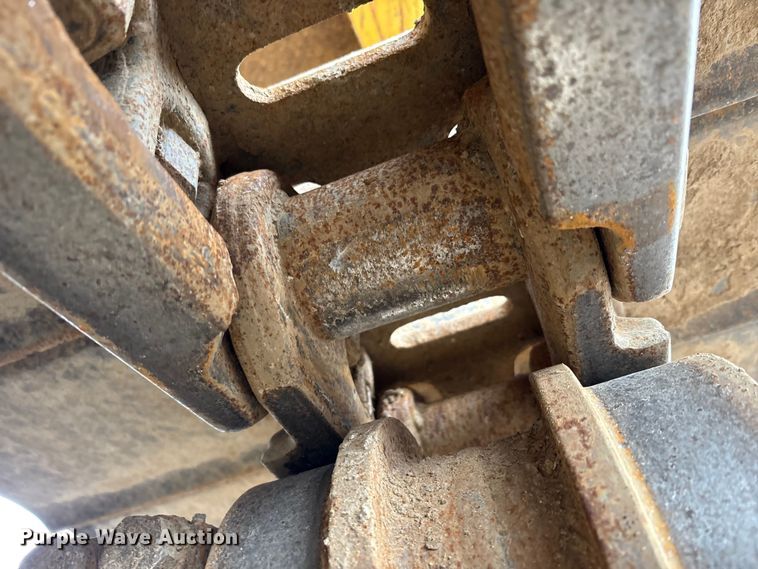 image for item FK1281 2015 Komatsu PC490LC-10 excavator