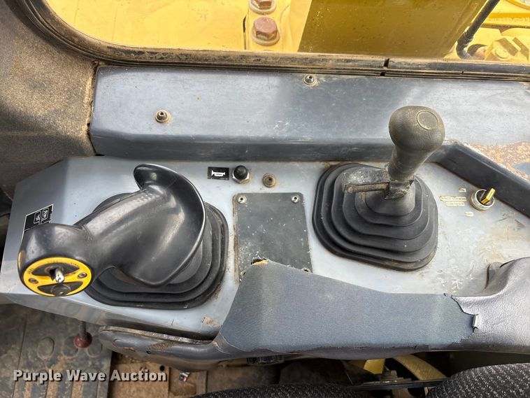 image for item FK1282 2008 Komatsu D275AX-5E0 dozer