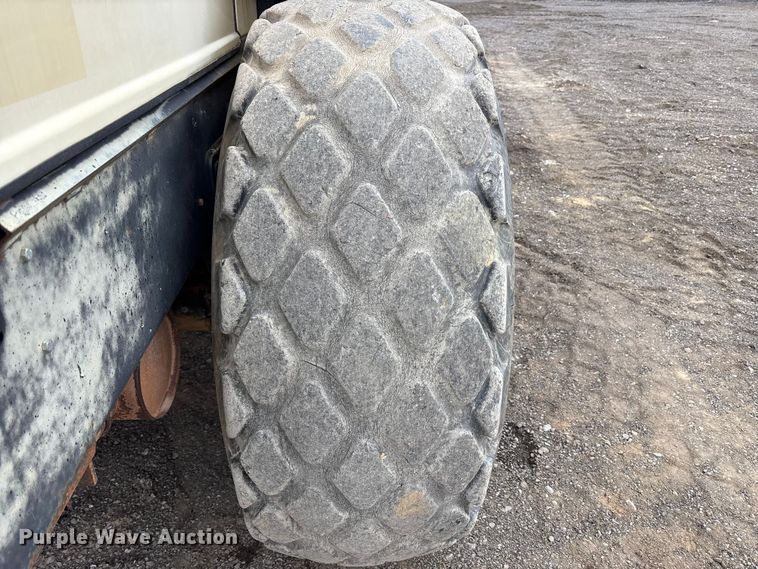 image for item FK1283 2000 Ingersoll Rand SD-100D PRO PAC 