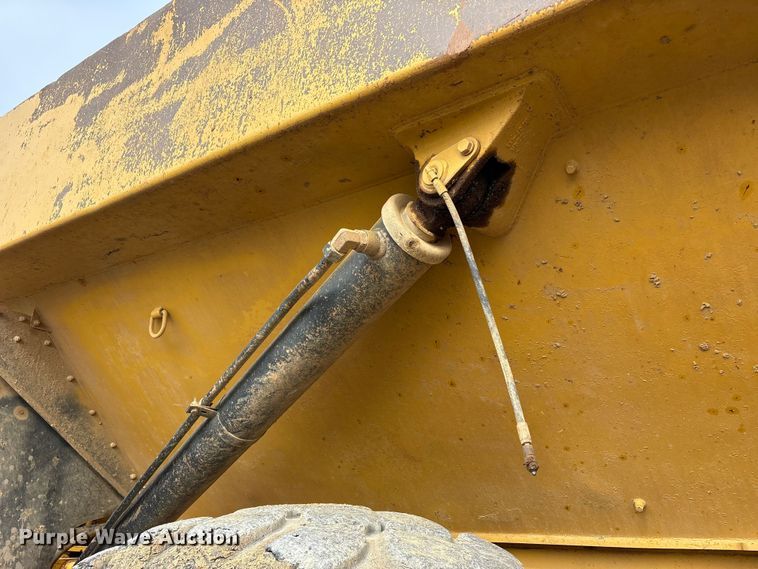 image for item FK1284 2014 Caterpillar 740B articulated haul truck