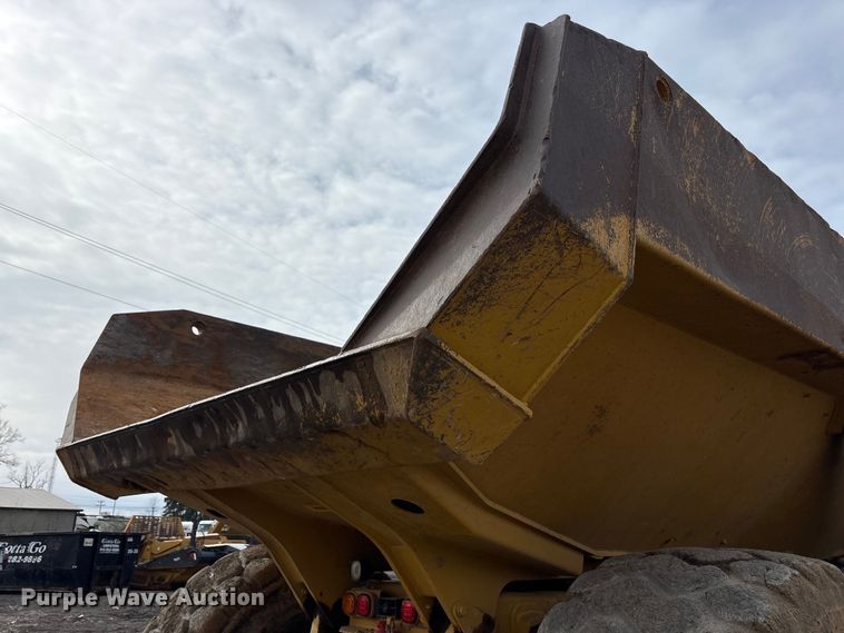 image for item FK1284 2014 Caterpillar 740B articulated haul truck