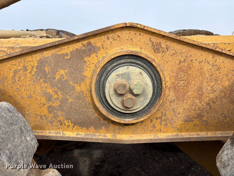 image for item FK1284 2014 Caterpillar 740B articulated haul truck