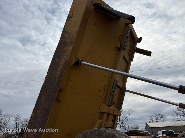 image for item FK1284 2014 Caterpillar 740B articulated haul truck