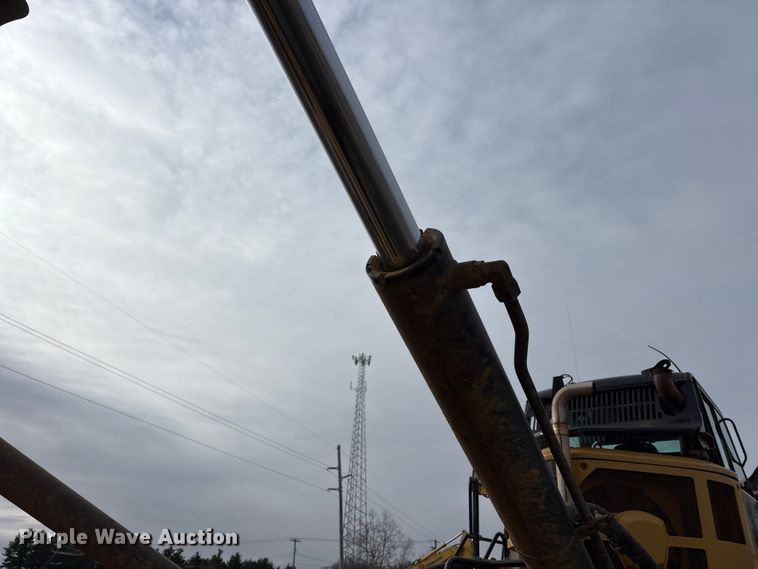 image for item FK1284 2014 Caterpillar 740B articulated haul truck