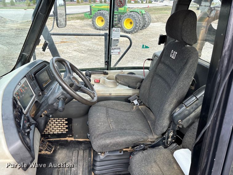 image for item FK1284 2014 Caterpillar 740B articulated haul truck