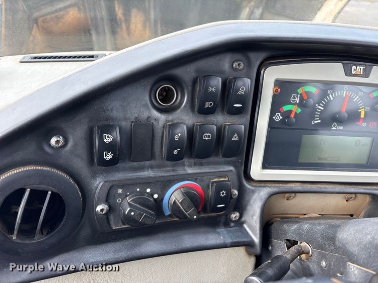 image for item FK1284 2014 Caterpillar 740B articulated haul truck