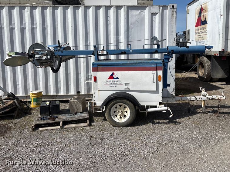 image for item FK1289 2006 Magnum MLT3060MMH light plant