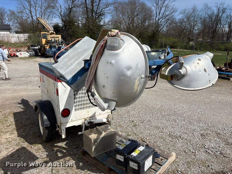 image for item FK1289 2006 Magnum MLT3060MMH light plant