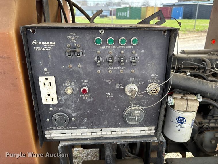 image for item FK1289 2006 Magnum MLT3060MMH light plant