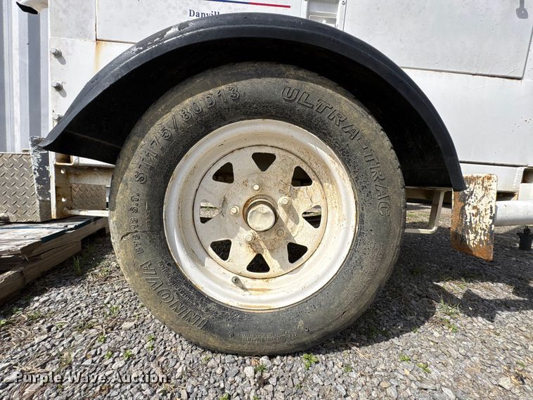 image for item FK1289 2006 Magnum MLT3060MMH light plant