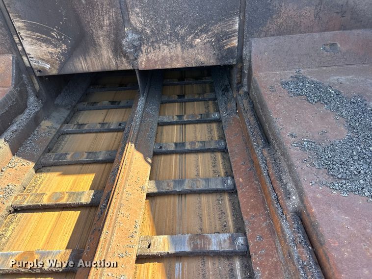 image for item FK1844 1998 Caterpillar AP-650-B paver