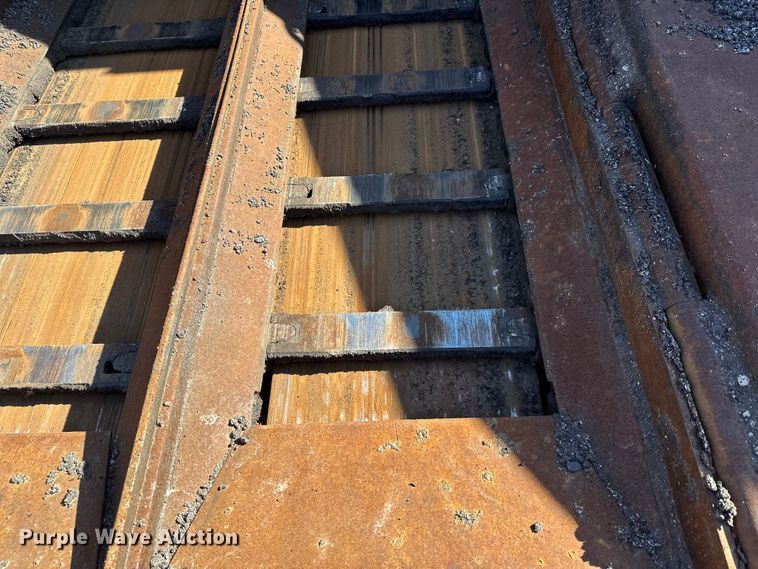 image for item FK1844 1998 Caterpillar AP-650-B paver