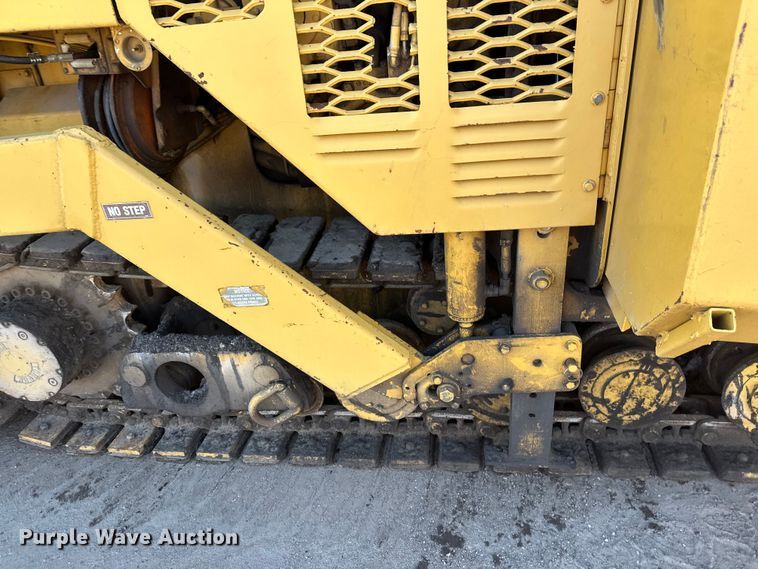 image for item FK1844 1998 Caterpillar AP-650-B paver