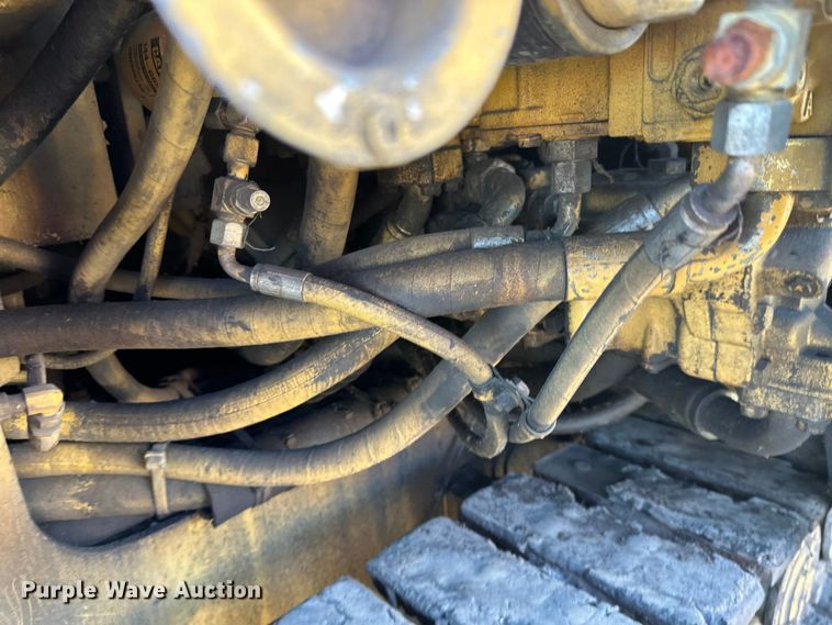 image for item FK1844 1998 Caterpillar AP-650-B paver