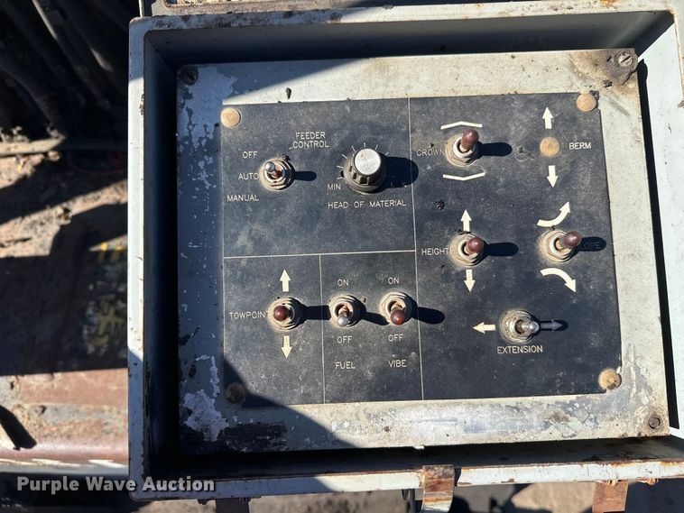 image for item FK1844 1998 Caterpillar AP-650-B paver