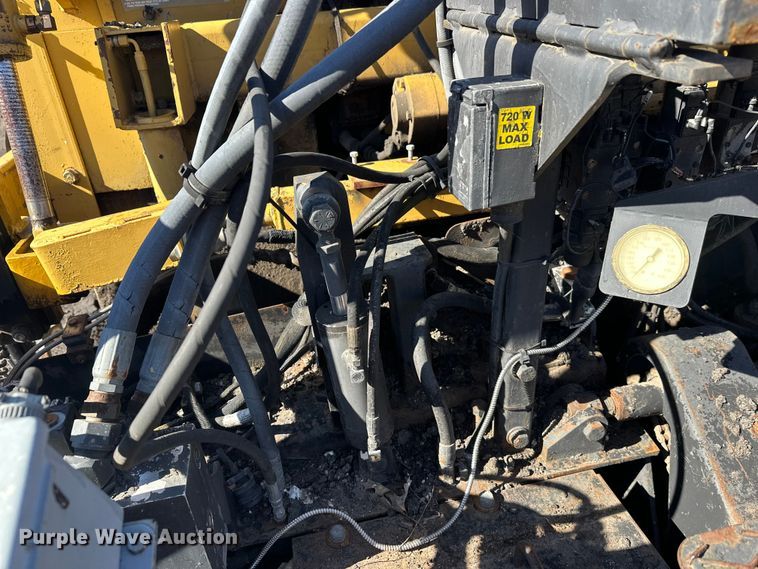 image for item FK1844 1998 Caterpillar AP-650-B paver