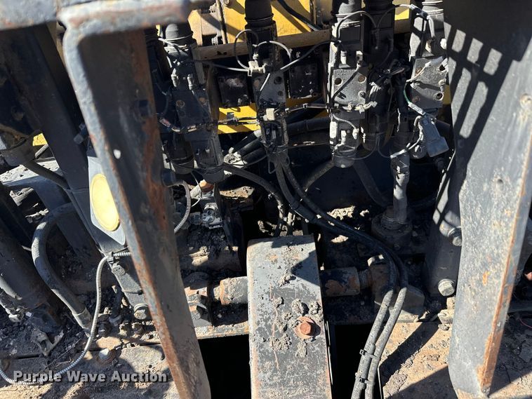 image for item FK1844 1998 Caterpillar AP-650-B paver