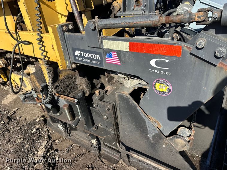 image for item FK1844 1998 Caterpillar AP-650-B paver