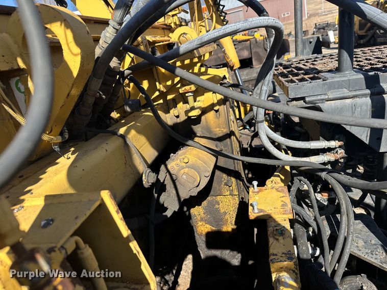 image for item FK1844 1998 Caterpillar AP-650-B paver