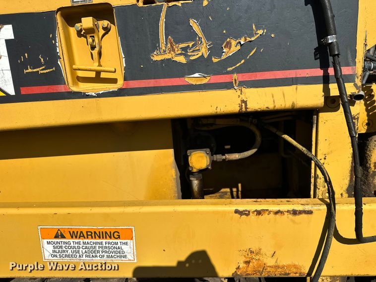 image for item FK1844 1998 Caterpillar AP-650-B paver