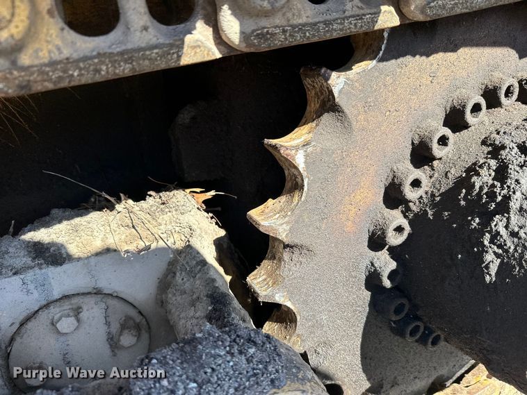 image for item FK1844 1998 Caterpillar AP-650-B paver