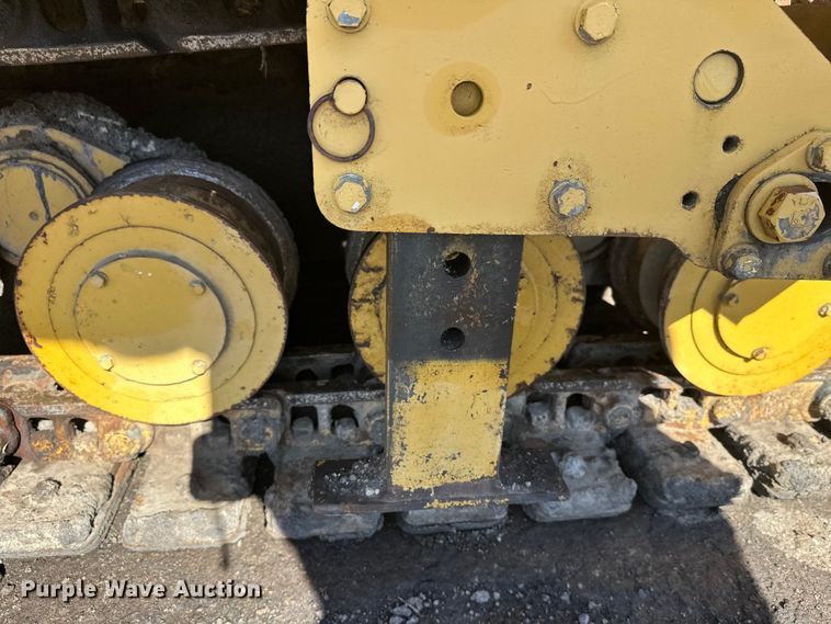 image for item FK1844 1998 Caterpillar AP-650-B paver