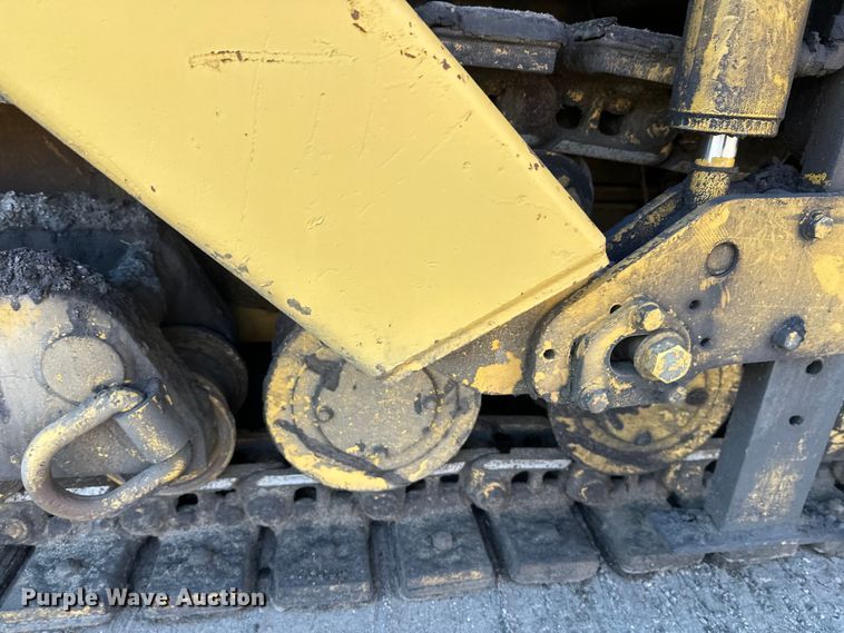 image for item FK1844 1998 Caterpillar AP-650-B paver