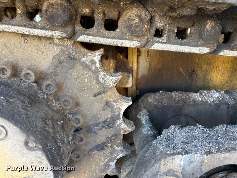 image for item FK1844 1998 Caterpillar AP-650-B paver