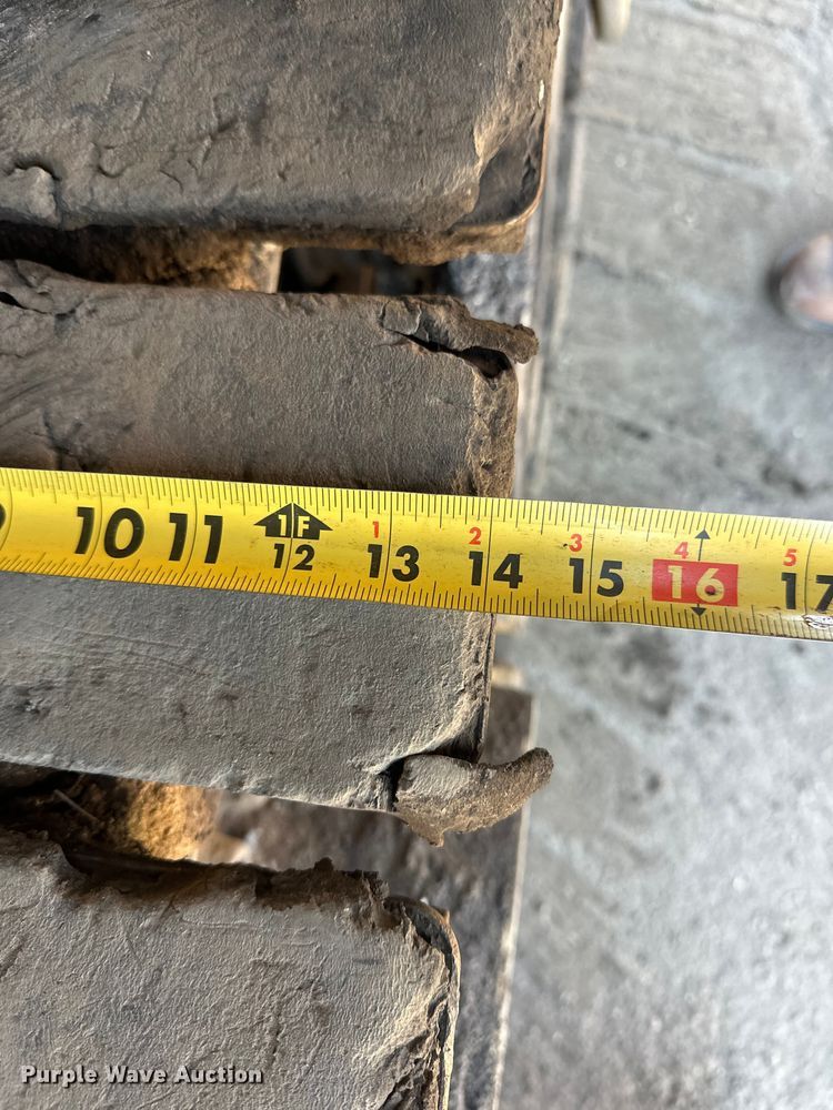 image for item FK1844 1998 Caterpillar AP-650-B paver