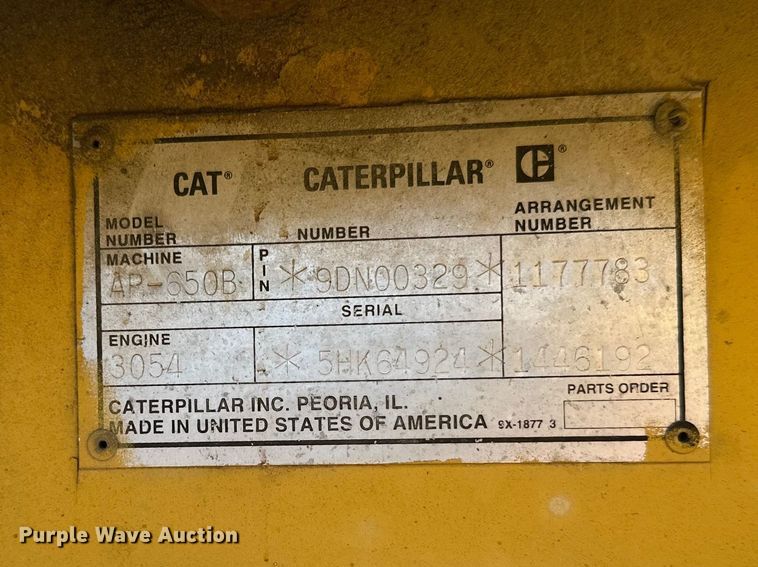 image for item FK1844 1998 Caterpillar AP-650-B paver