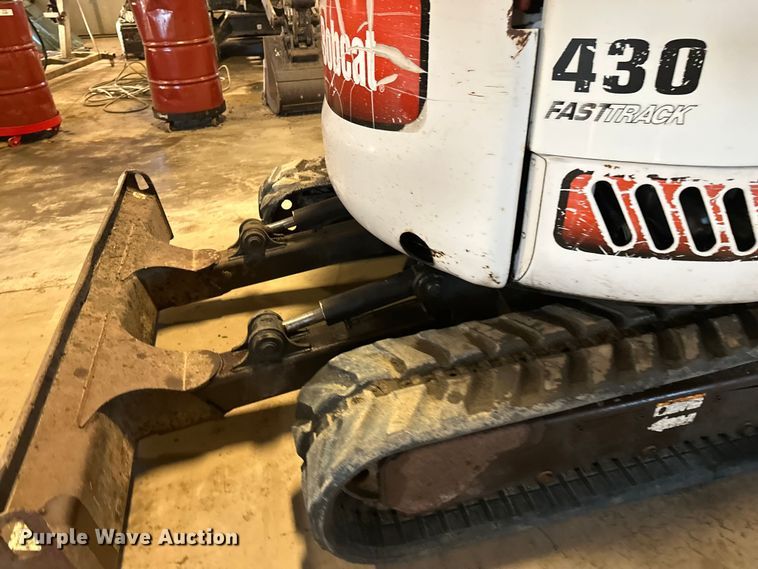 image for item FK1864 2008 Bobcat 430 mini excavator