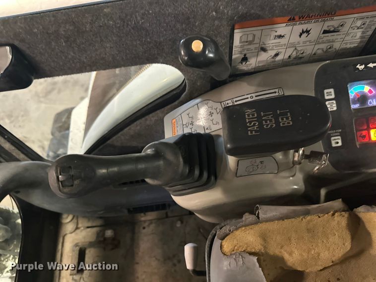 image for item FK1864 2008 Bobcat 430 mini excavator