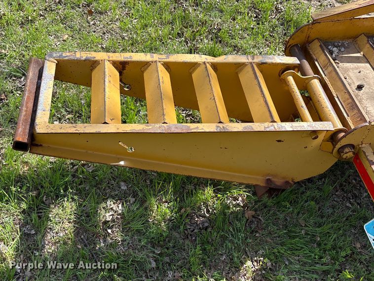 image for item FK2552 2016 Belshe T2 equipment trailer