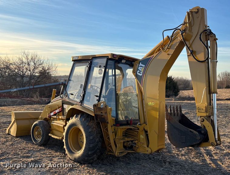 image for item FO3579 1998 Caterpillar 426C backhoe