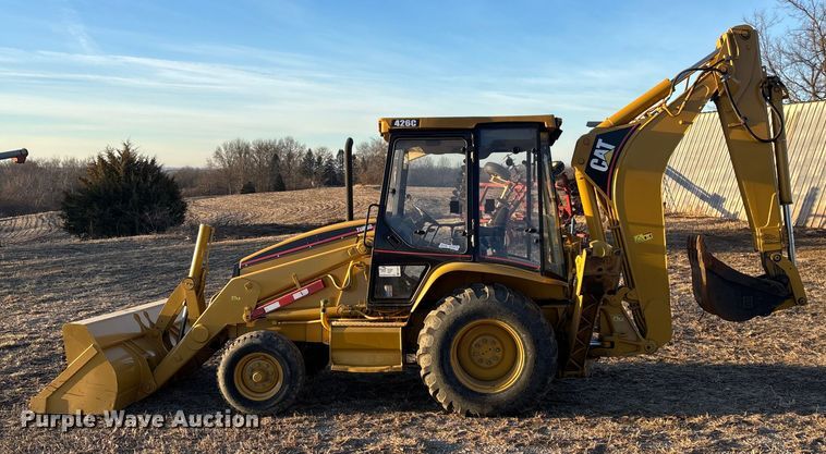 image for item FO3579 1998 Caterpillar 426C backhoe