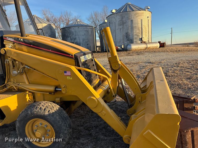 image for item FO3579 1998 Caterpillar 426C backhoe