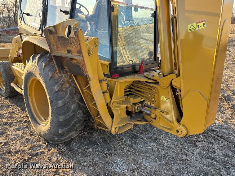 image for item FO3579 1998 Caterpillar 426C backhoe