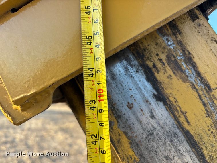 image for item FO3579 1998 Caterpillar 426C backhoe