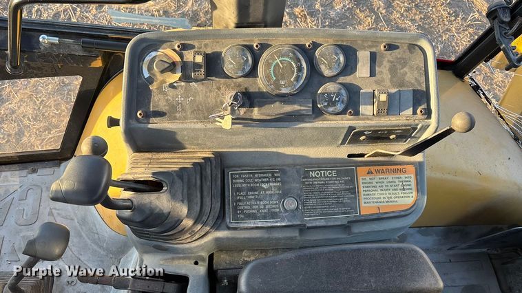image for item FO3579 1998 Caterpillar 426C backhoe