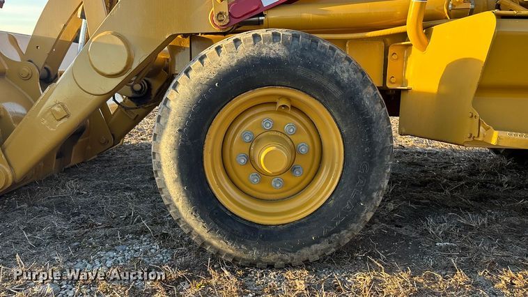 image for item FO3579 1998 Caterpillar 426C backhoe