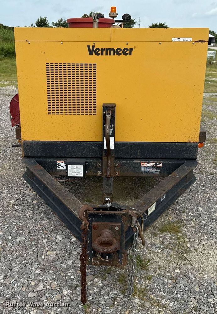 image for item HI9283 Vermeer LP555DT vacuum excavator