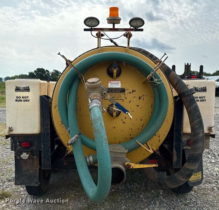 image for item HI9283 Vermeer LP555DT vacuum excavator