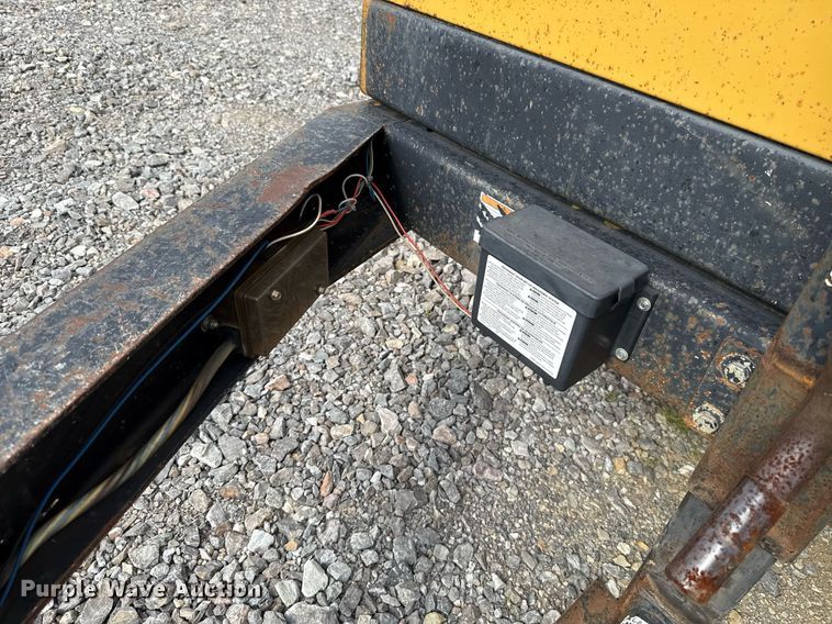 image for item HI9283 Vermeer LP555DT vacuum excavator