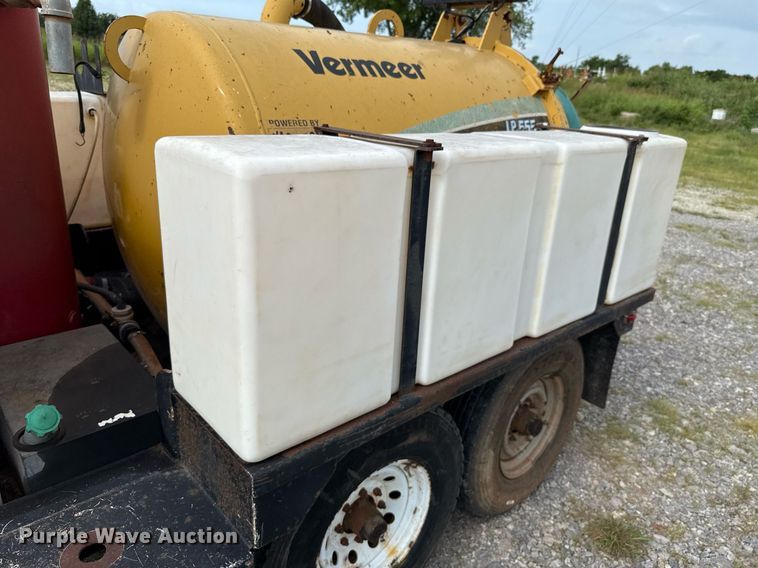 image for item HI9283 Vermeer LP555DT vacuum excavator