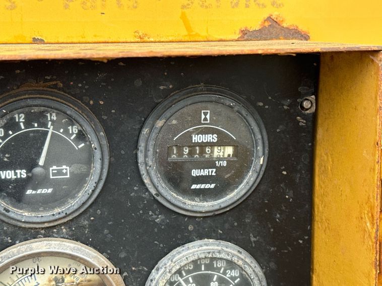 image for item HI9283 Vermeer LP555DT vacuum excavator