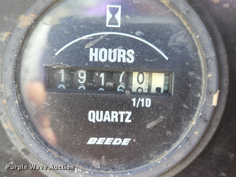 image for item HI9283 Vermeer LP555DT vacuum excavator