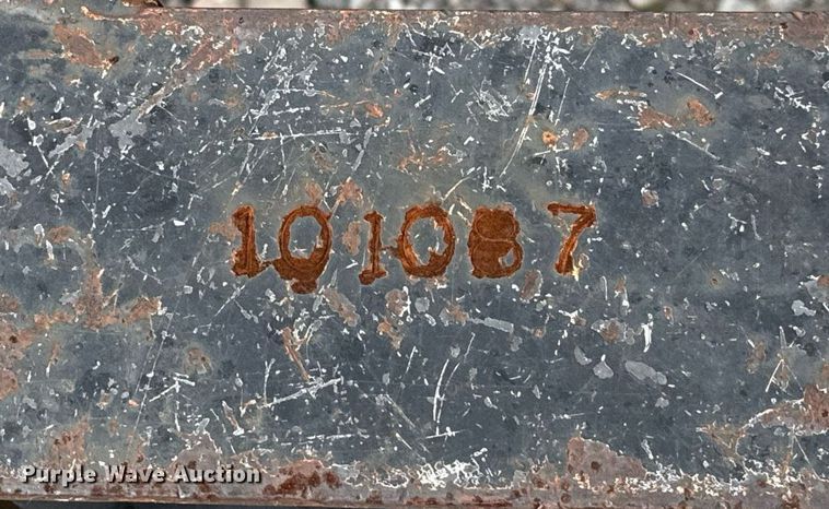 image for item HI9283 Vermeer LP555DT vacuum excavator